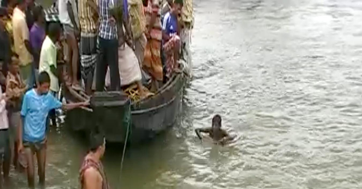 সুনামগঞ্জের নদীতে পাথর বোঝাই নৌকা ডুবে দুই শ্রমিকের মৃত্যু 