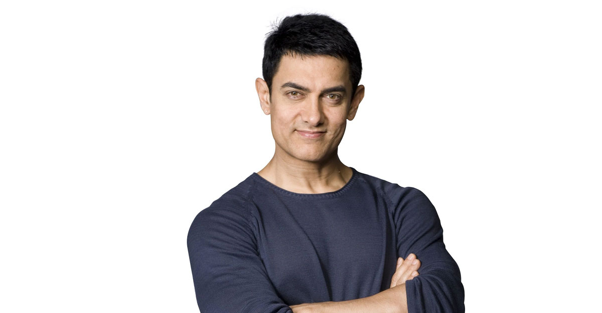 ক্রিকেটে মেতেছেন আমির খান