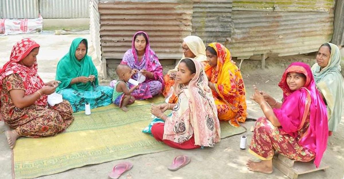তাহফিজ টুপির বিশ্ব জয়, কম পুঁজিতেই স্বাবলম্বী বগুড়ার ৫ লাখ নারী