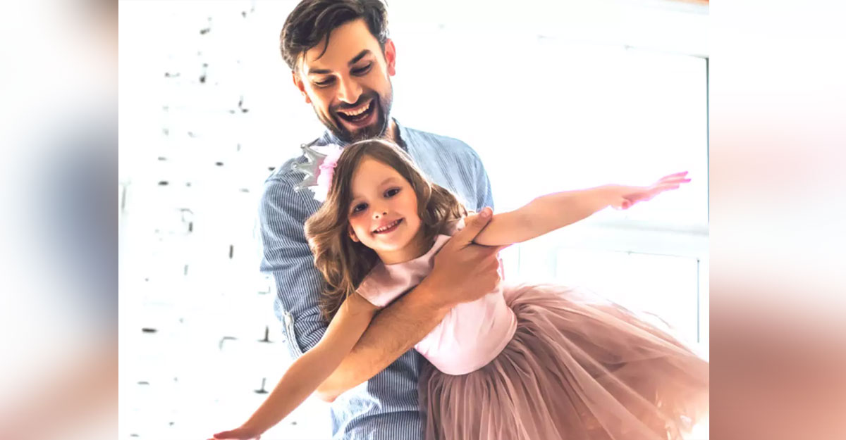 যেসব রাশির মেয়েরা বাবার জন্য ভাগ্যবতী