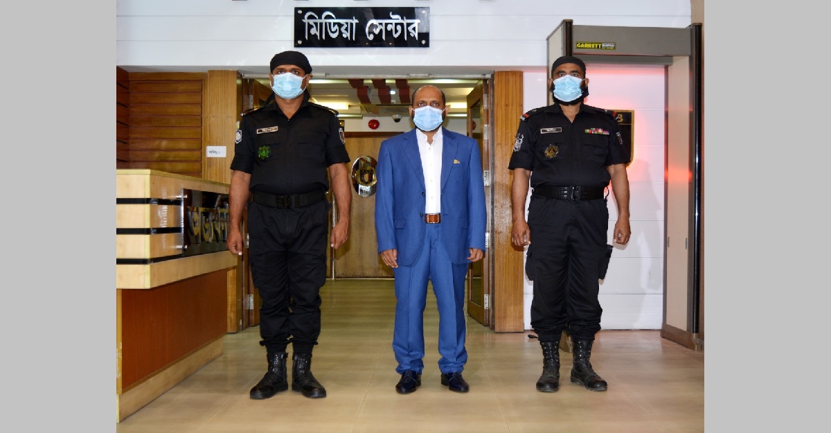 ভুয়া বিজ্ঞাপনে ১৭০ কোটি টাকা হাতিয়েছেন প্রতারক জিয়া