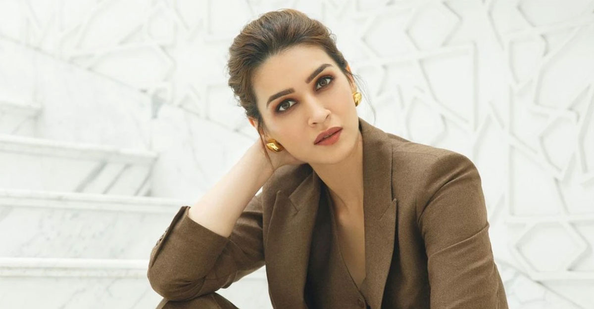 ভূতের ভয় পেয়েছিলেন কৃতি শ্যানন