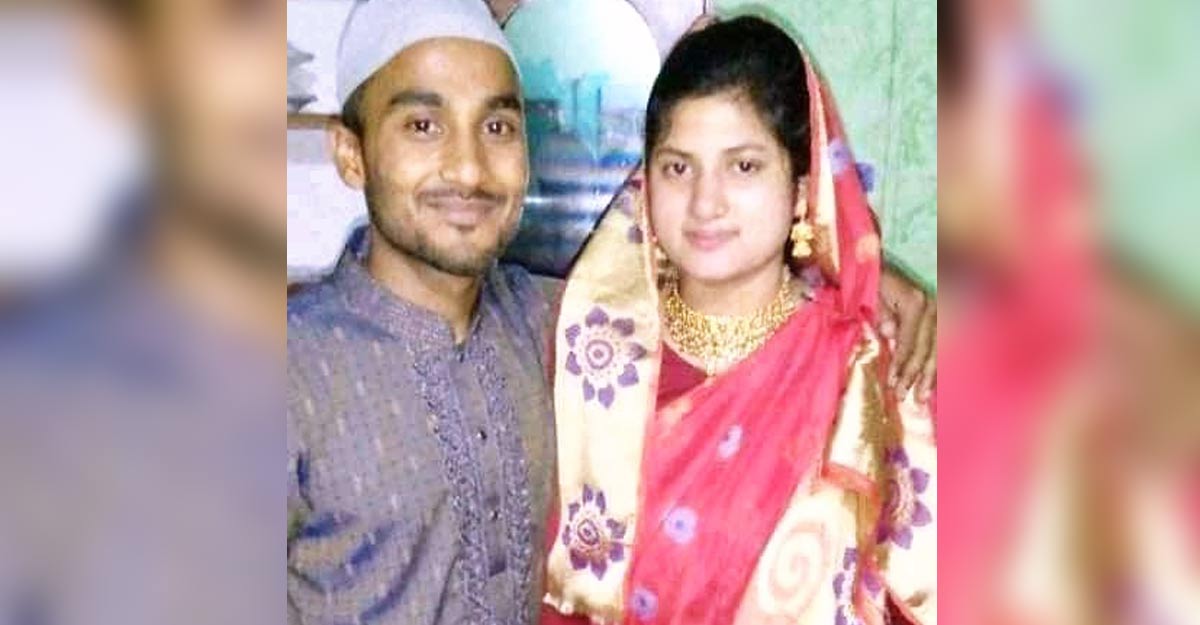 ধর্মান্তরিত হয়ে বিয়ের পিঁড়িতে বসলেন কলেজছাত্রী