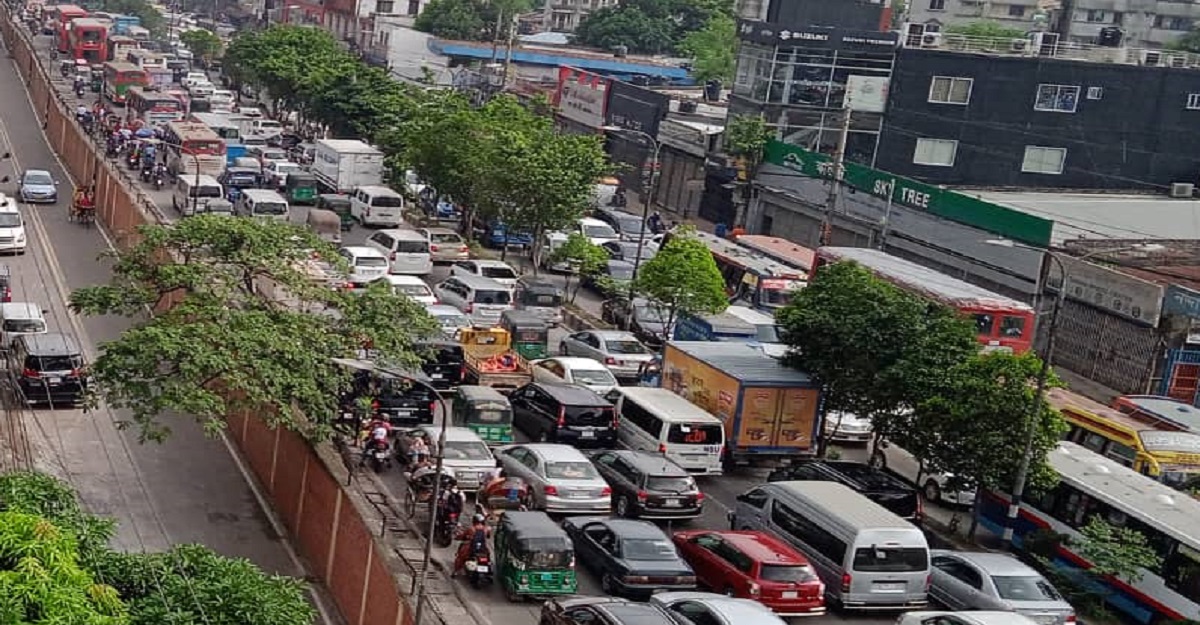 ভিন্ন এক সকাল দেখল ঢাকাবাসী