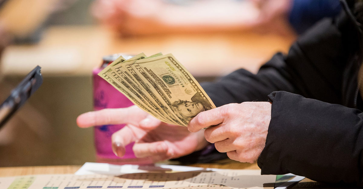 খোলা বাজারে ডলারের দাম বেড়ে ১১৯ টাকা