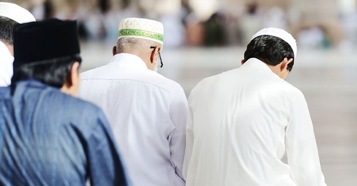 ইসলামে টুপি পরার বিধান