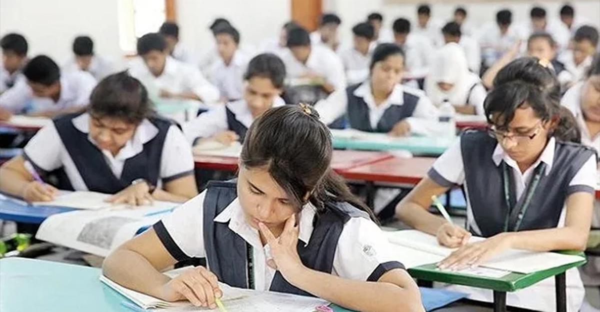 সাপ্তাহিক ছুটি প্রভাব পড়বে না এসএসসি পরীক্ষায়