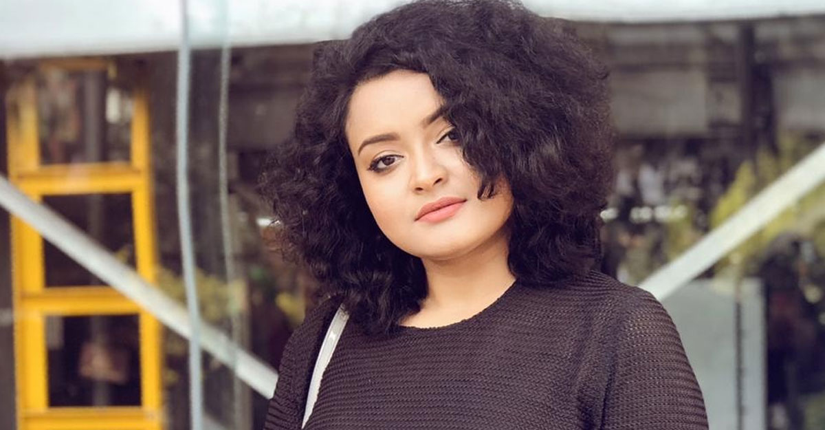 কণ্ঠশিল্পী আয়েশা মৌসুমীর বাসায় চুরি