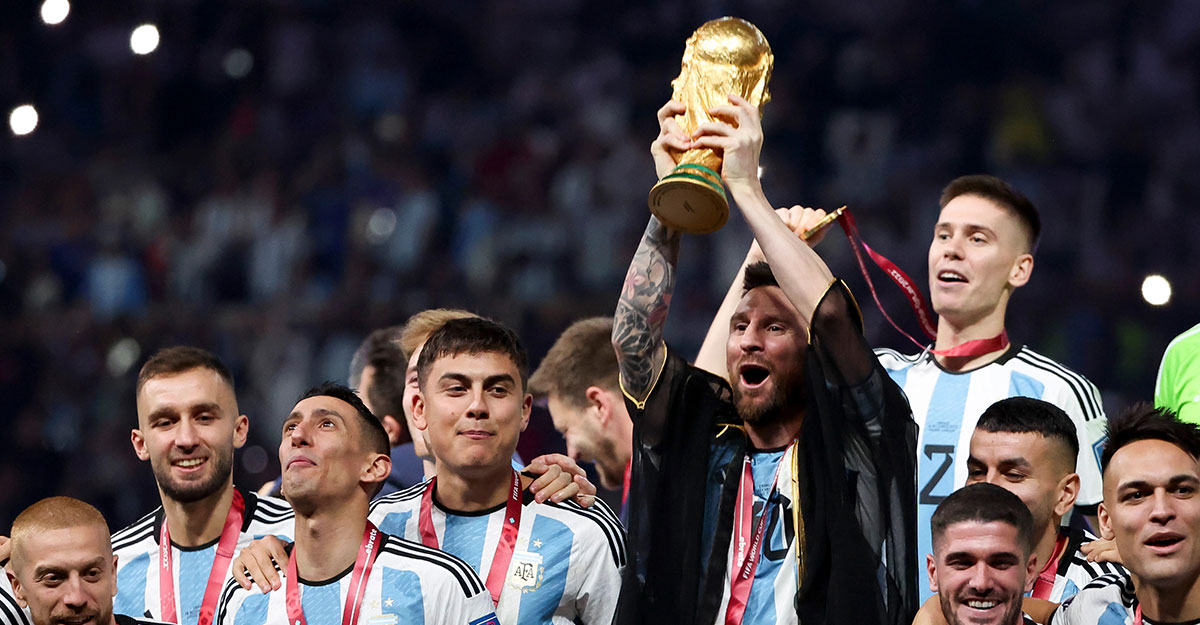 যে কারণে মেসিই পাবেন ব্যালন ডি’অর