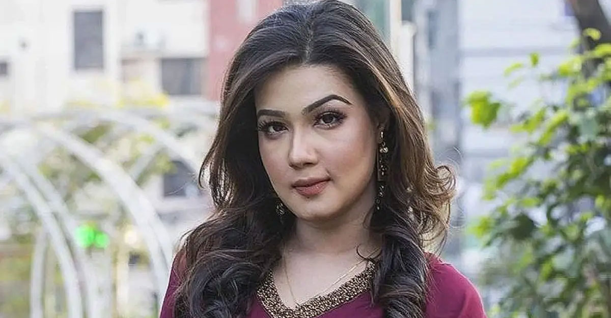 কপাল খুলতে পারে নায়িকা মাহির