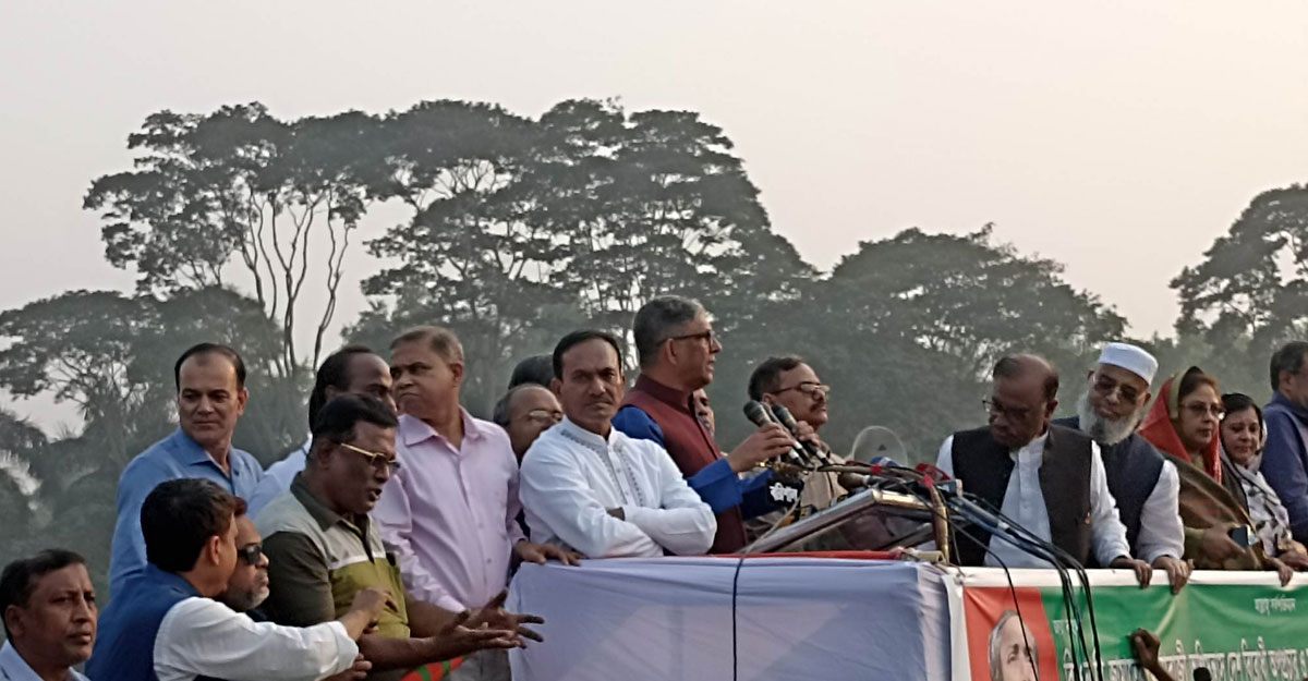 বিএনপি-জামায়াতের অপরাজনীতির বিরুদ্ধে মানুষ ফুঁসে উঠেছে: নাছিম