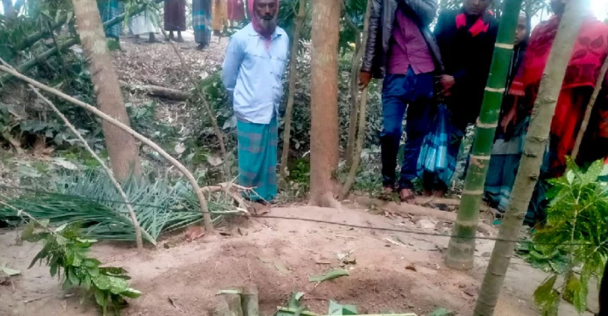 কবর থেকে লাশ তুলে সঙ্গে নিয়ে ঘুমালেন কিশোর