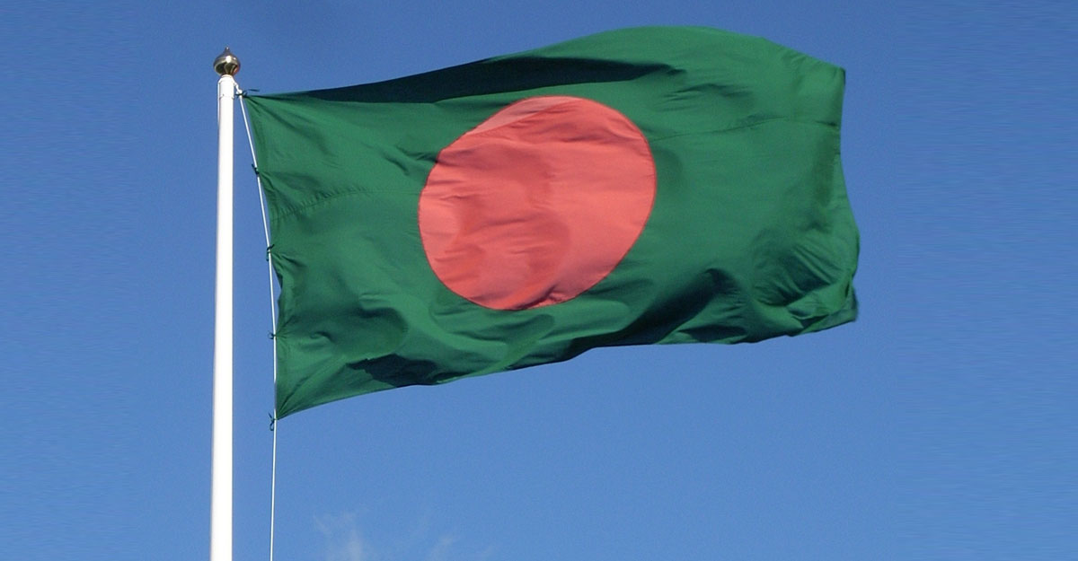 জাতীয় পতাকা উত্তোলন দিবস আজ