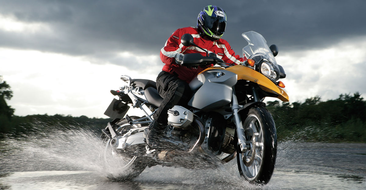 মোটরসাইকেলে দীর্ঘ ভ্রমণের টিপস