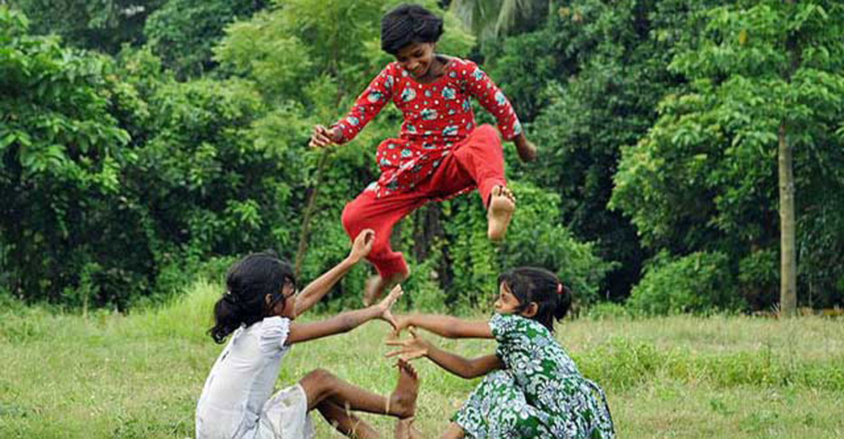হারিয়ে যাওয়া গ্রাম-বাংলার ঐতিহ্যবাহী খেলাধুলা-১