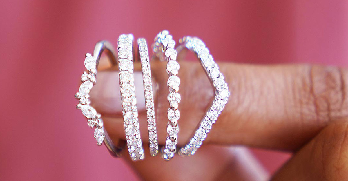 হীরার গয়না পরিষ্কার করবেন কী দিয়ে?