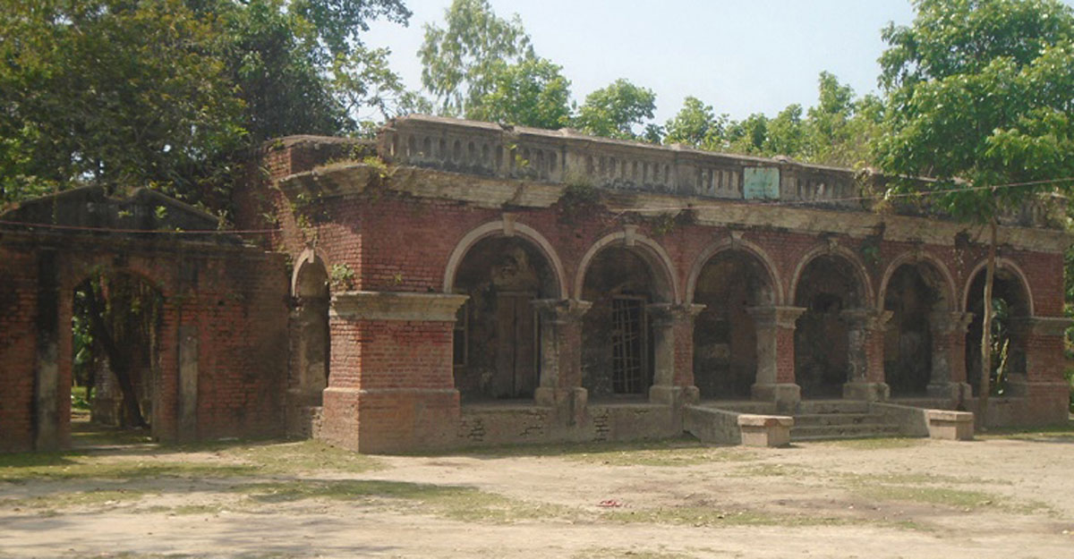 হারাতে বসেছে গাইবান্ধার প্রত্নতাত্ত্বিক নিদর্শন