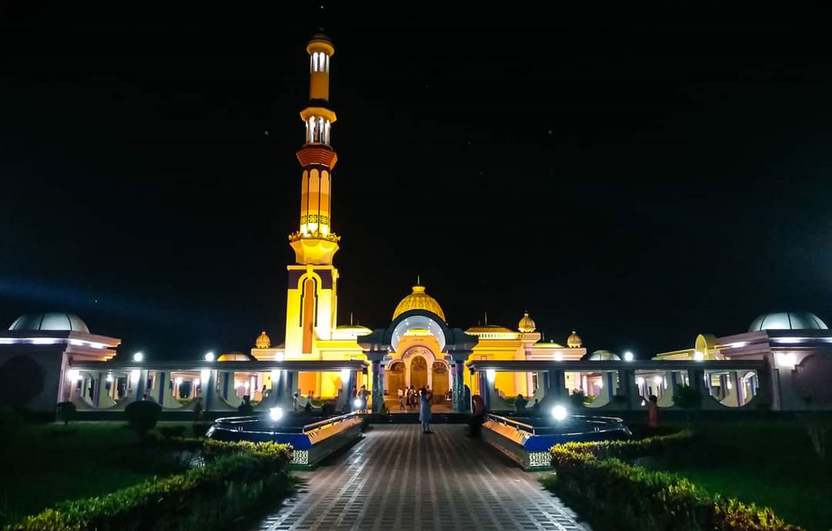 guthia-mosque-inner
