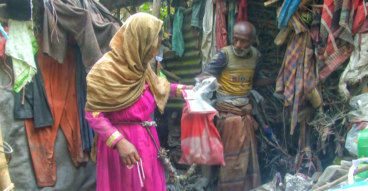 তাকে পেয়ে বসেছে সব হারানোর ভয়