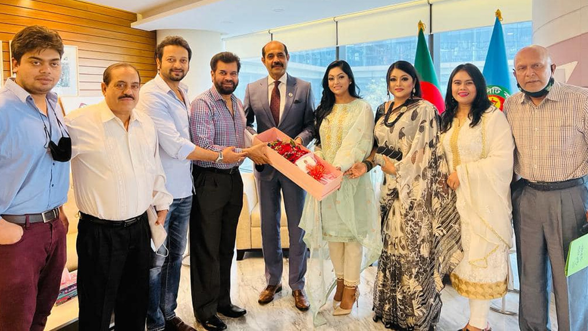 বঙ্গবন্ধুর জন্মদিনে এফডিসিতে বর্ণাঢ্য আয়োজন