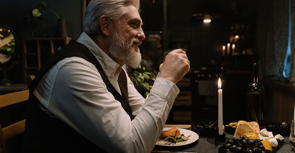 বয়স্ক মানুষের খাবারের তালিকা জানুন