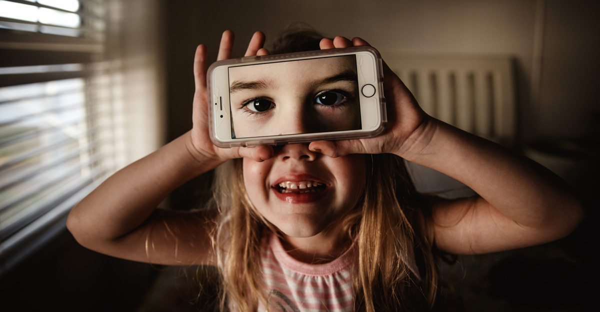 স্মার্টফোন দিয়ে ডিএসএলআর ক্যামেরার মতো ছবি তোলার কৌশল