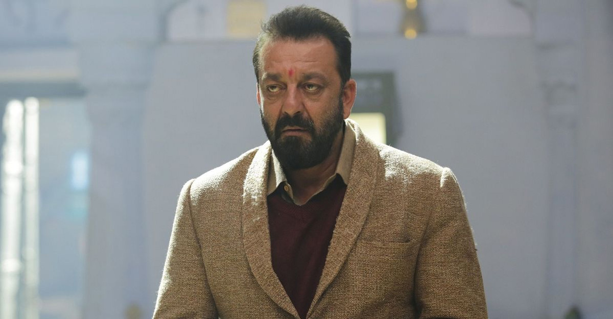 কারাগারে ঠোঙা বানাতেন সঞ্জয় দত্ত