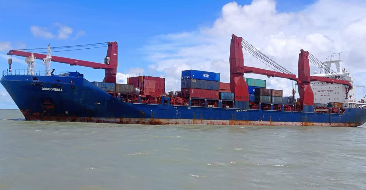 রাশিয়া থেকে রূপপুর বিদ্যুৎ কেন্দ্রের মালামাল নিয়ে জাহাজ এল মোংলায়