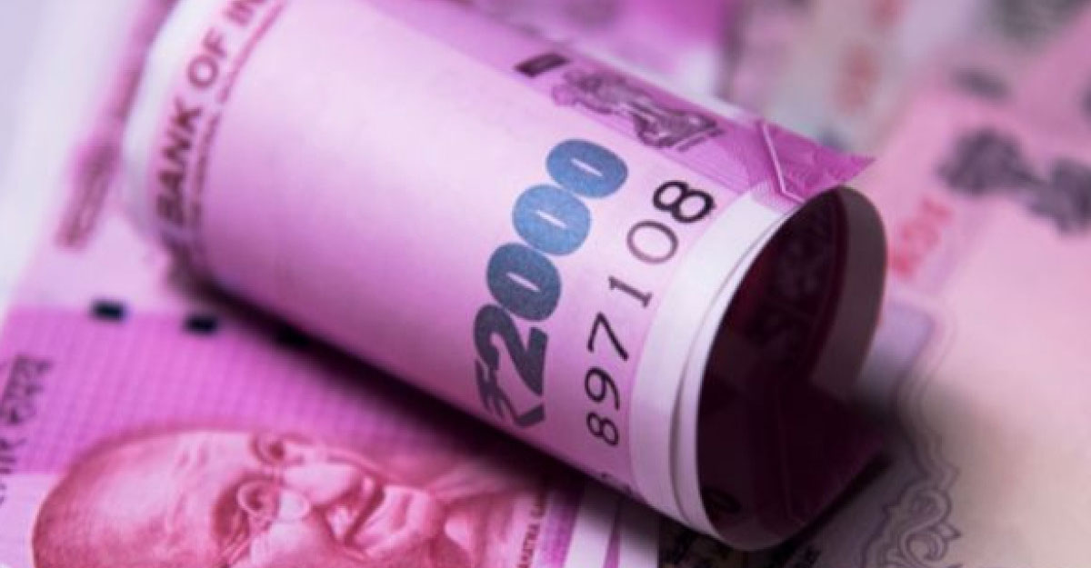 ডলারের বিপরীতে ভারতীয় রুপির রেকর্ড মূল্য হ্রাস