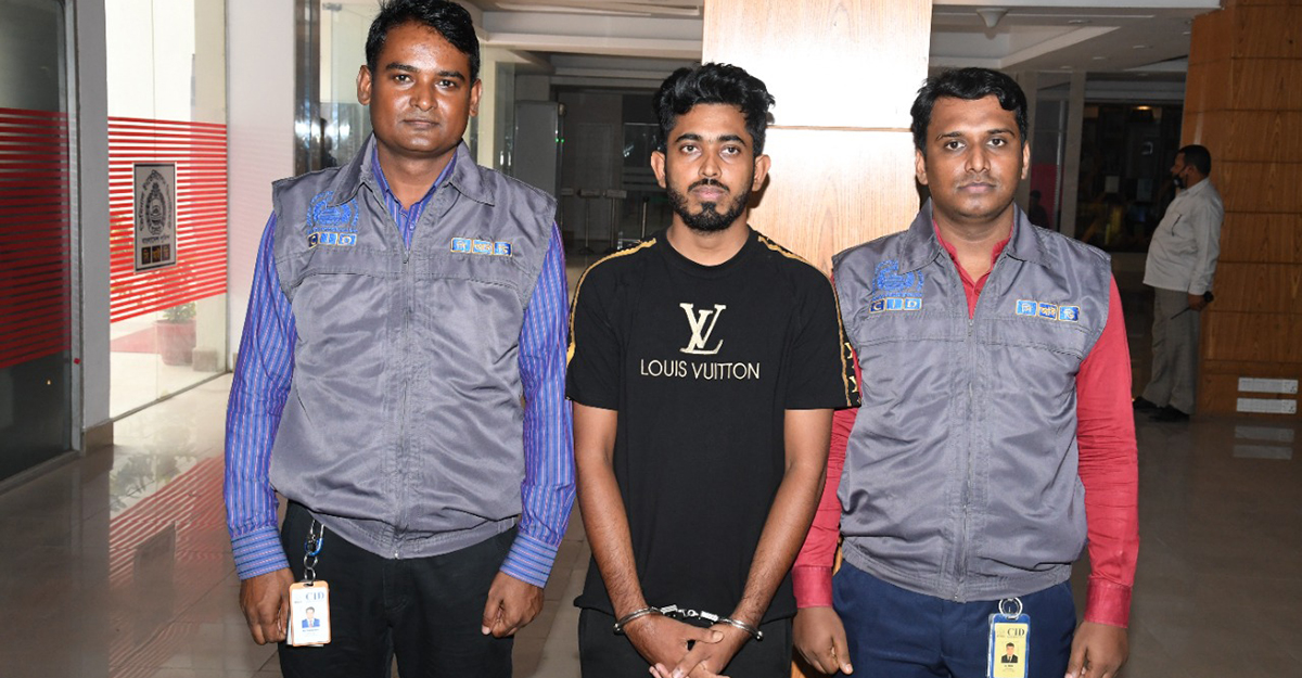 ক্রেডিট কার্ড হ্যাকড করে যেভাবে প্রতারণা করতো চক্রটি