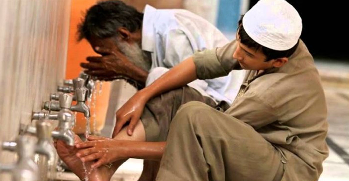 যেসব কারণে অজু করা ফরজ, যখন ওয়াজিব-মোস্তাহাব