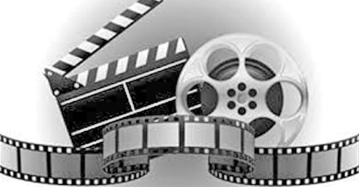 বাণিজ্যিক সিনেমায় অনুদান বন্ধের দাবির বিরুদ্ধে প্রতিবাদ