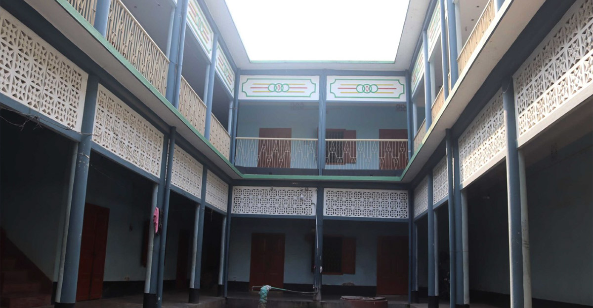 porsha musafirkhana inner