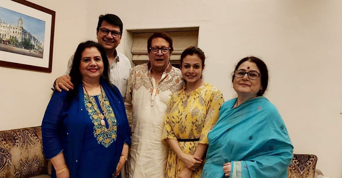 রঞ্জিত মল্লিকের বাড়িতে অতিথি হলেন রুনা লায়লা