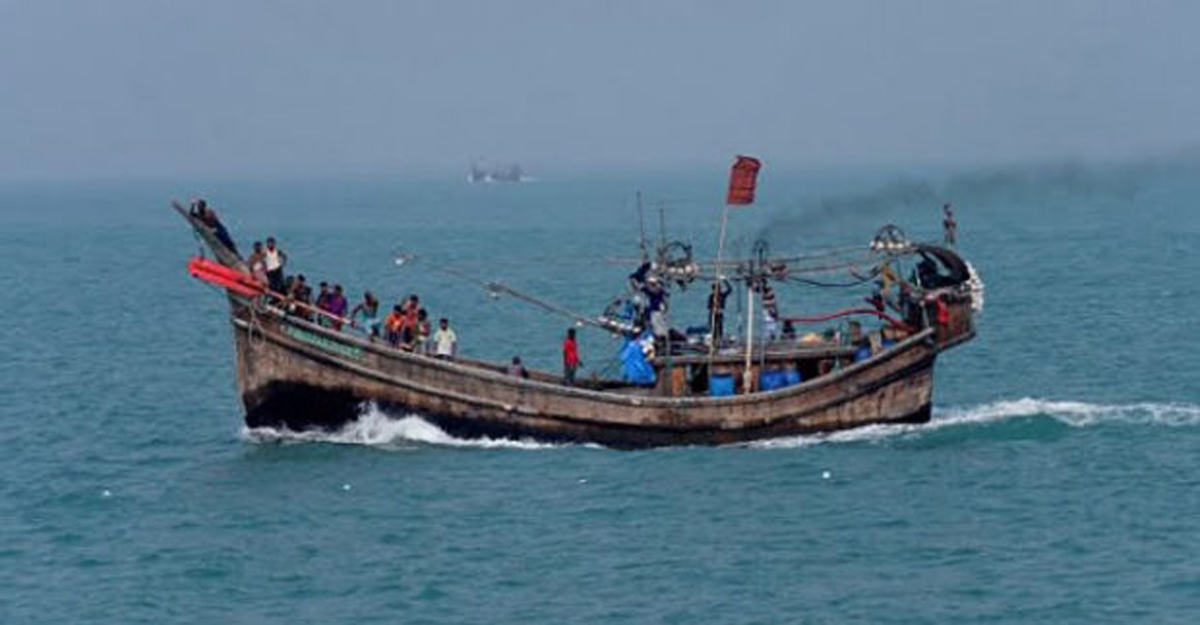 মেঘনায় গরু ব্যবসায়ীদের ট্রলারে ডাকাতি, ৩০ লাখ টাকা লুট