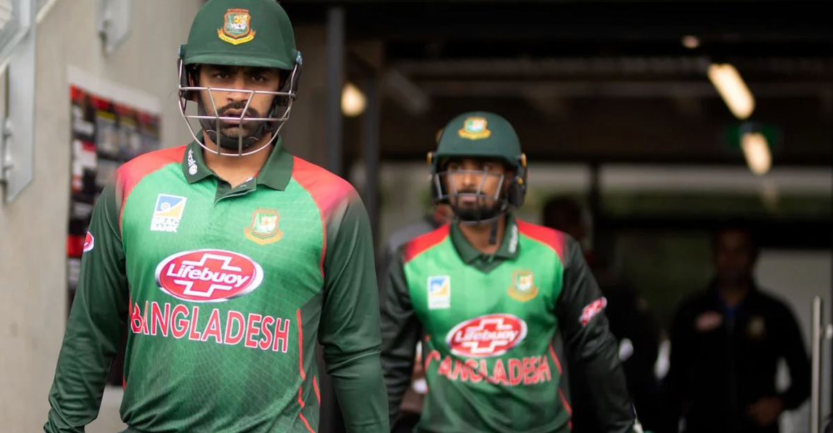 শীর্ষস্থান হারালেন বুমরাহ, উন্নতি তামিম-লিটনের