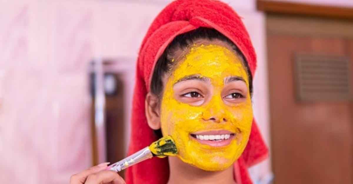 রূপচর্চায় হলুদের ব্যবহারে এসব ভুল করলেই বিপদ