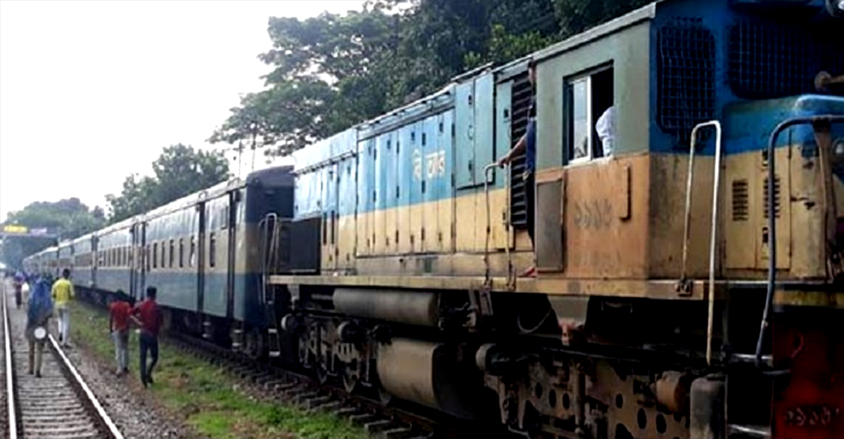 রেলের ইঞ্জিন বিকল, ভৈরব-ময়মনসিংহ ট্রেন চলাচল বন্ধ