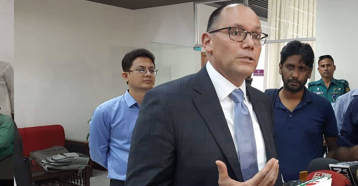 সিইসির সঙ্গে বৈঠকেও অবাধ ও সুষ্ঠু নির্বাচনের কথা বললেন পিটার হাস