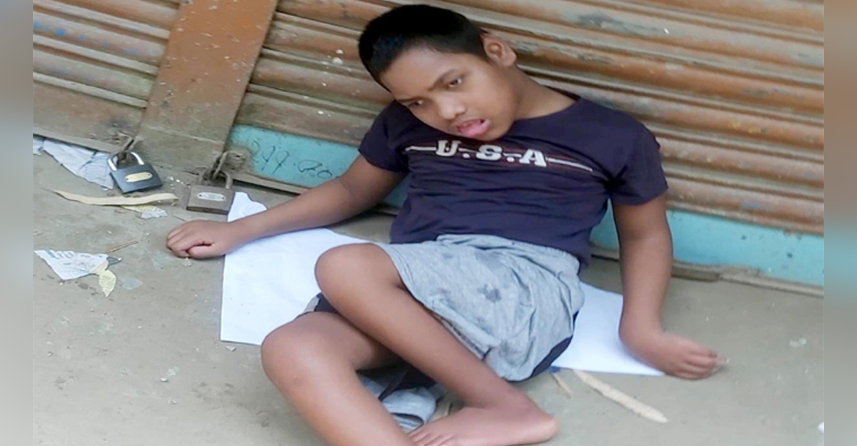 ‘হামার ছৈলের হুইলচিয়ার নিয়্যা দেও বাহে’