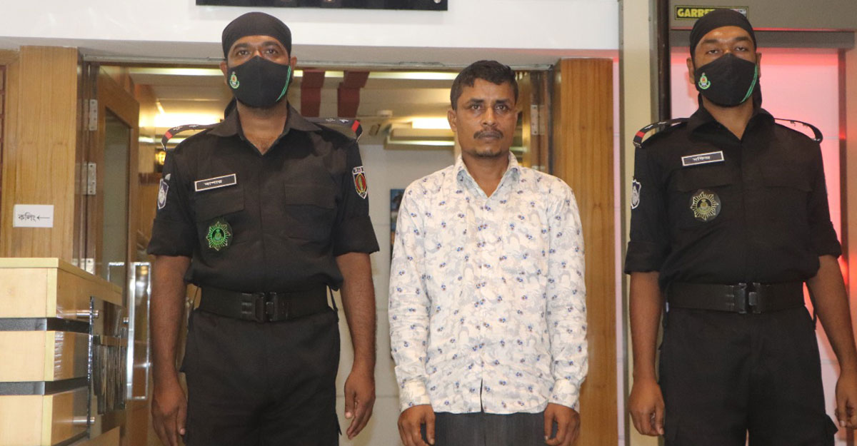 অন্তঃস্বত্ত্বা স্ত্রীকে হত্যার পর ১৯ বছর পলাতক ছিলেন সিরাজুল