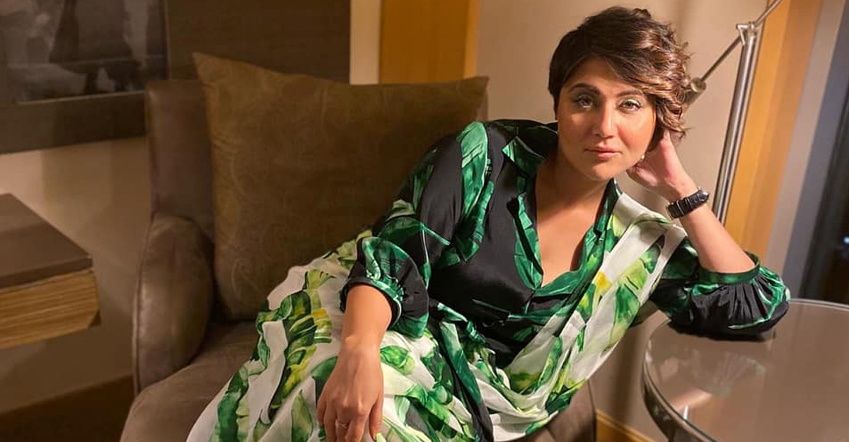 অশ্লীল মন্তব্যকারীকে এক হাত নিলেন স্বস্তিকা