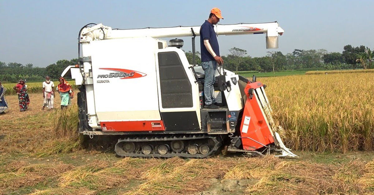 বাংলাদেশে কম্বাইন হারভেস্টার তৈরির আগ্রহ ইয়ানমারের