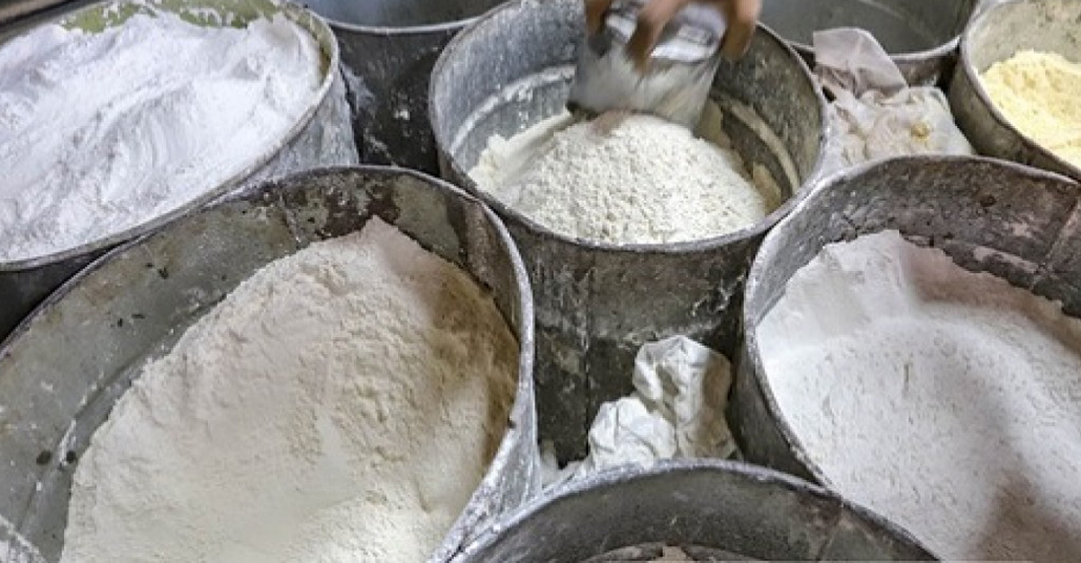 লাফিয়ে বাড়ছে আটা-ময়দার দাম, বিকল্প খোঁজার পরামর্শ
