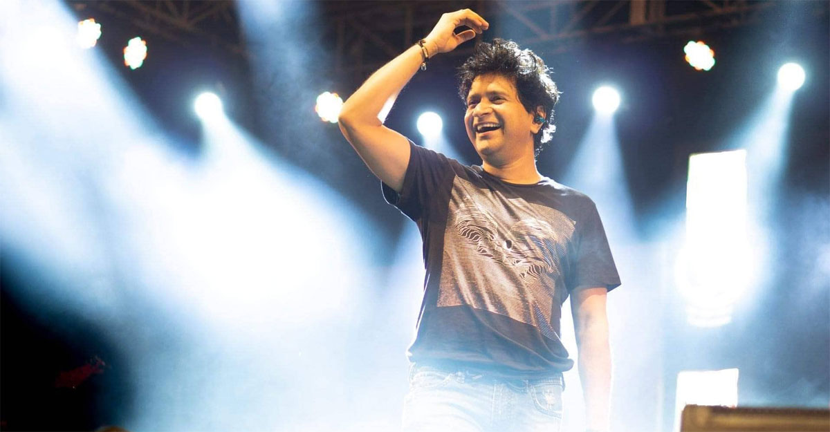 মারা গেছেন বলিউডের জনপ্রিয় গায়ক কেকে