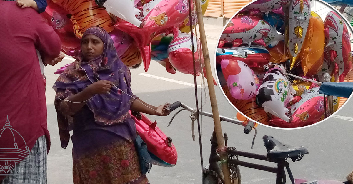 বেলুন বিক্রেতা টুলির করুণ জীবন
