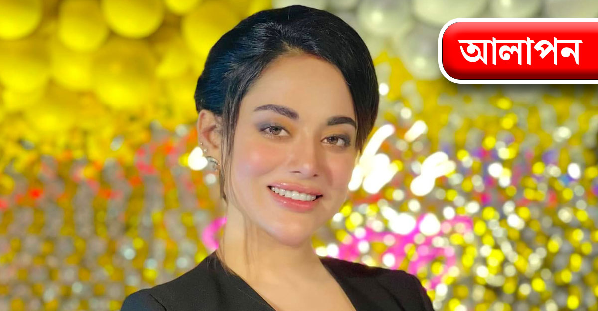 Ауызға сину Орыс порносы жас кеудені сипайды