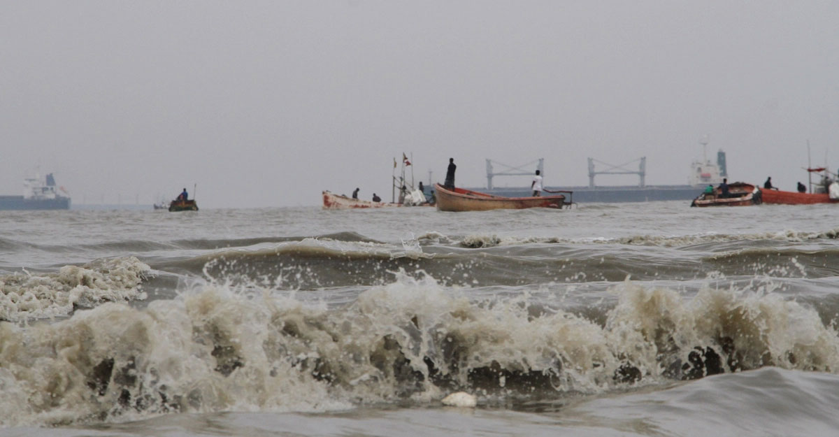 ঘনীভূত হচ্ছে সাগরের লঘুচাপ