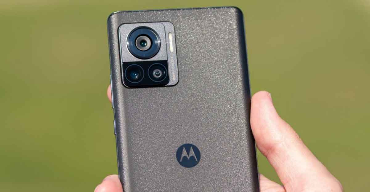 স্মার্টফোনে ৫জি আপডেট পাঠাচ্ছে মটোরোলা