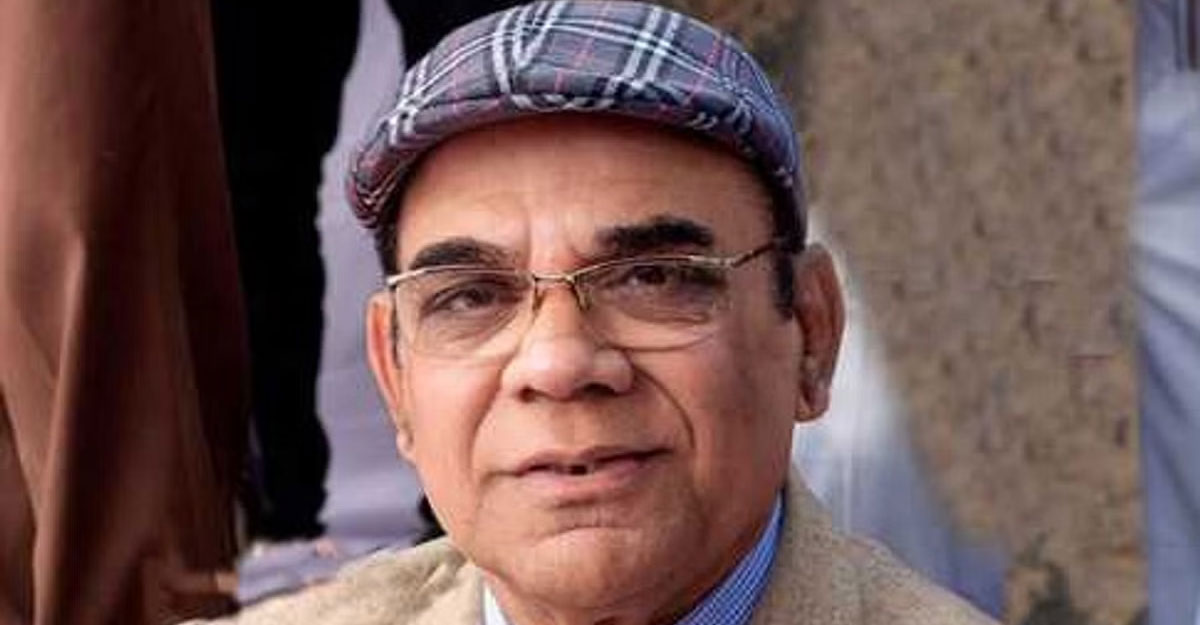 কোরআন পড়ে দিন কাটে আহমেদ শরীফের